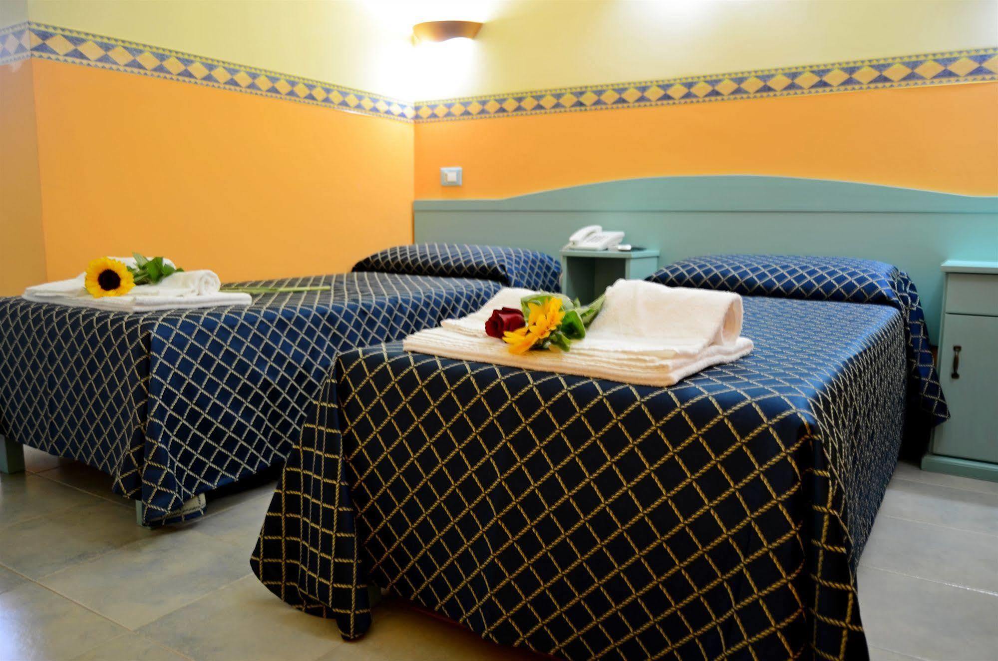 Hotel Costa Antiga Castelsardo Exteriör bild