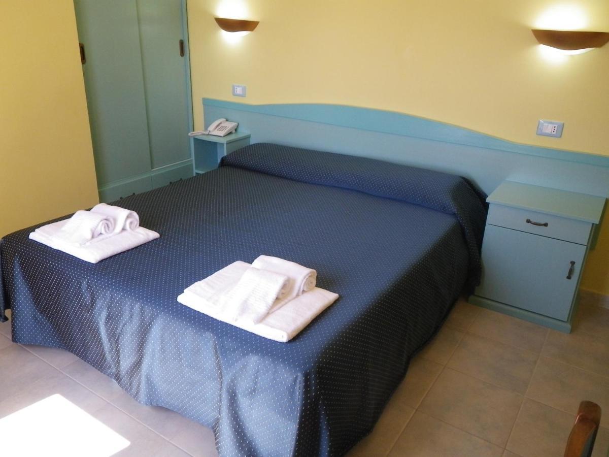 Hotel Costa Antiga Castelsardo Exteriör bild